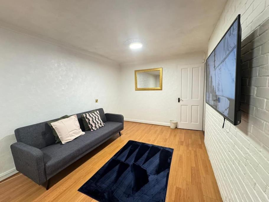 Appartamento Tks Modern 1bed Flat, *
